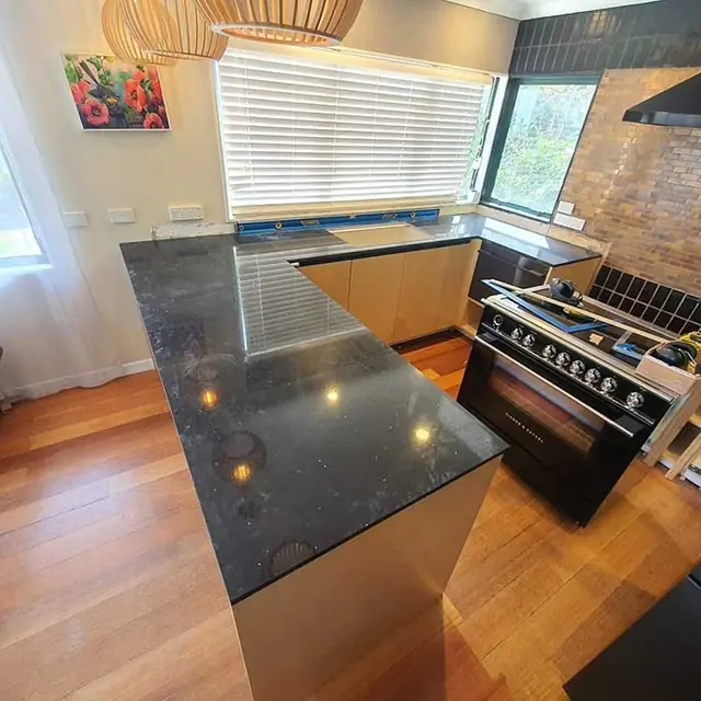 Plywood kitchen installation